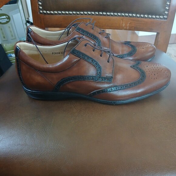 Smart oxfords . New and unworn. - Picture 9 of 11